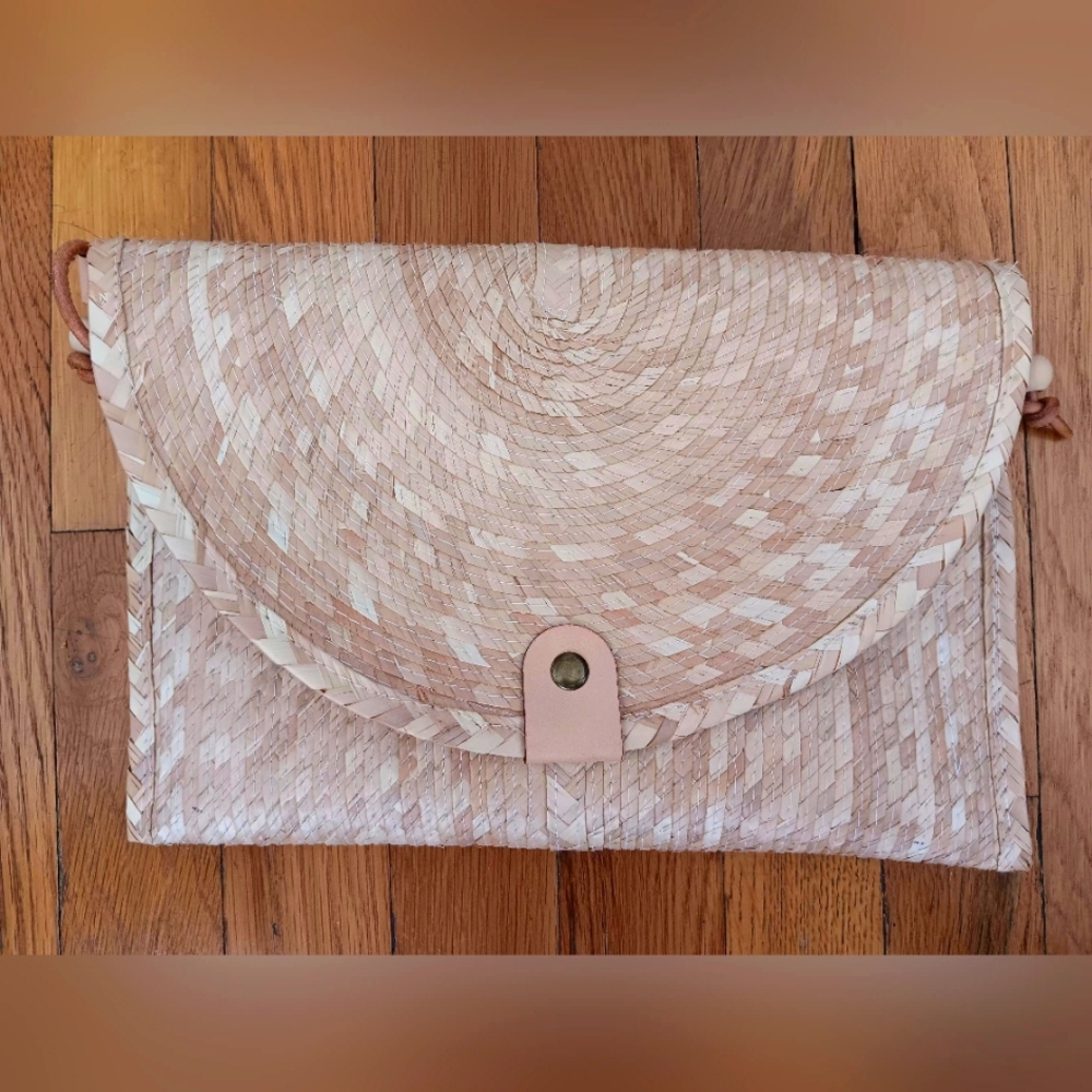 Elegant Cream Envelope Woven Clutch